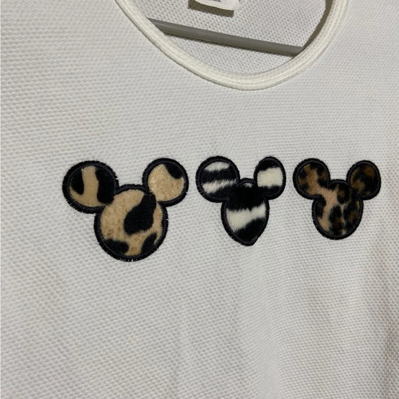Vintage Disney World Animal Print /‎ Animal Kingdom Mikey Heads Size Large - Picture 3 of 5